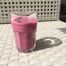 Aronia-Kokosnuss-Smoothie