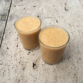 Kurkuma-Melonen-Kokosnuss-Shake