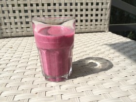 Aronia-Kokosnuss-Smoothie